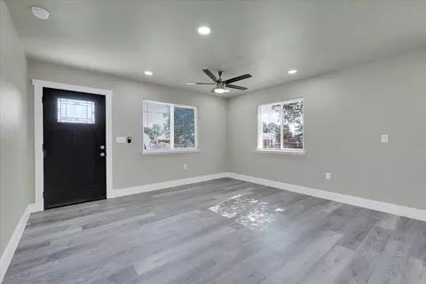 Living - 4470 College Way, Olivehurst, CA 95961 photo 5 of 6
