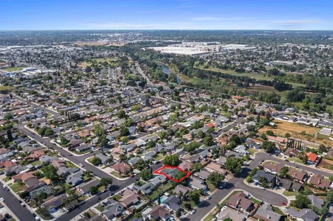 View/Area - 808 Cadillac Dr, Modesto, CA 95351 photo 4 of 11