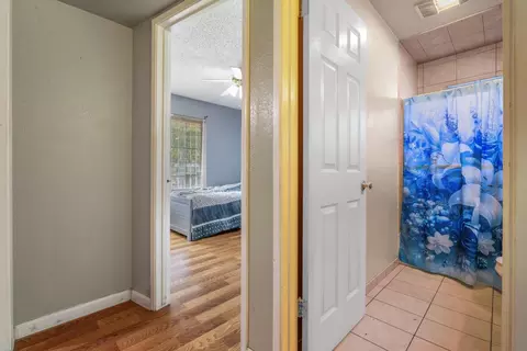 Entry Way - 808 Cadillac Dr, Modesto, CA 95351 photo 5 of 8