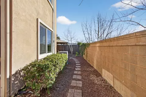 1444 Bicker Cir, Folsom, CA 95630 photo 43