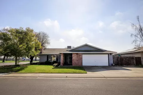495 Valdapena Way, Escalon, CA 95320
