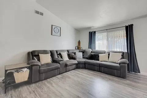 2682 Pear St, Live Oak, CA 95953 photo 7