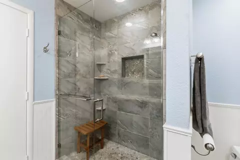 Bath - 3216 Oyster Bay Ave, Davis, CA 95616 photo 3 of 5