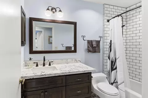 Bath - 3216 Oyster Bay Ave, Davis, CA 95616 photo 4 of 5