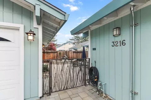 Exterior - 3216 Oyster Bay Ave, Davis, CA 95616 photo 4 of 29