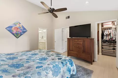 Bedroom - 3216 Oyster Bay Ave, Davis, CA 95616 photo 2 of 7