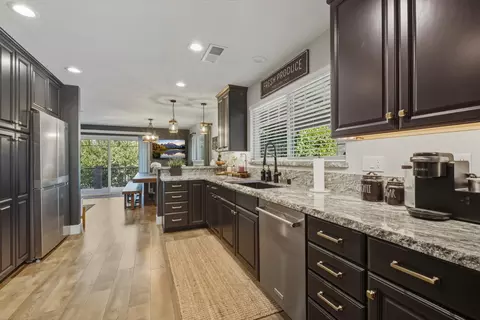 Kitchen - 6348 Horseshoe Bar Rd, Loomis, CA 95650 photo 2 of 5