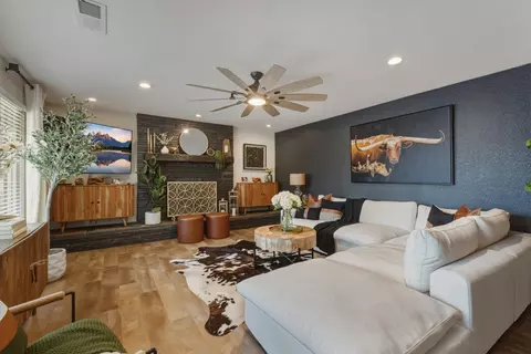 Living - 6348 Horseshoe Bar Rd, Loomis, CA 95650 photo 2 of 5