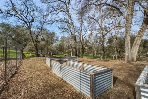 Exterior - 6348 Horseshoe Bar Rd, Loomis, CA 95650 photo 26 of 31