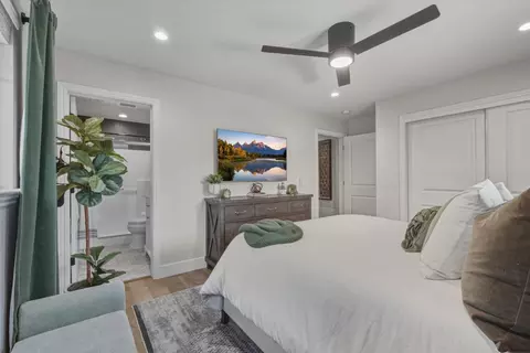 Bedroom - 6348 Horseshoe Bar Rd, Loomis, CA 95650 photo 4 of 5