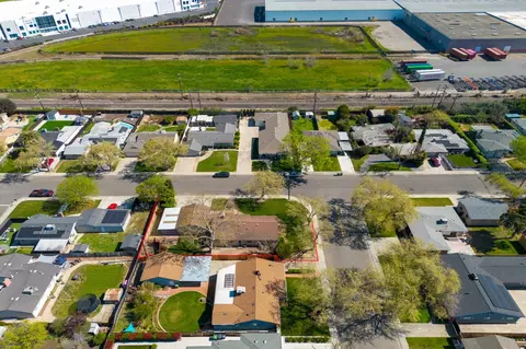 View/Area - 1465 Franklin Ave, Tracy, CA 95376 photo 9 of 10
