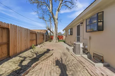 Exterior - 1465 Franklin Ave, Tracy, CA 95376 photo 2 of 6