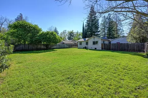 Exterior - 2836 Randolph Ave, Carmichael, CA 95608 photo 12 of 16