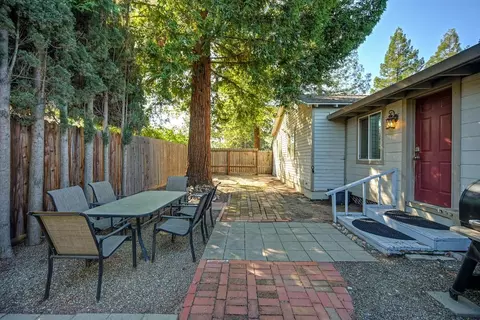 Exterior - 2836 Randolph Ave, Carmichael, CA 95608 photo 8 of 16