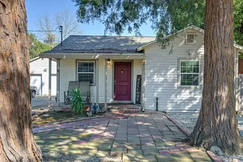 Exterior - 2836 Randolph Ave, Carmichael, CA 95608 photo 3 of 16