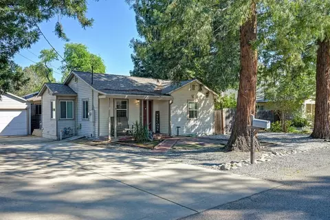 Exterior - 2836 Randolph Ave, Carmichael, CA 95608 photo 2 of 16