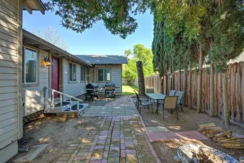 Exterior - 2836 Randolph Ave, Carmichael, CA 95608 photo 6 of 16