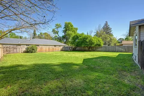 Exterior - 2836 Randolph Ave, Carmichael, CA 95608 photo 14 of 16