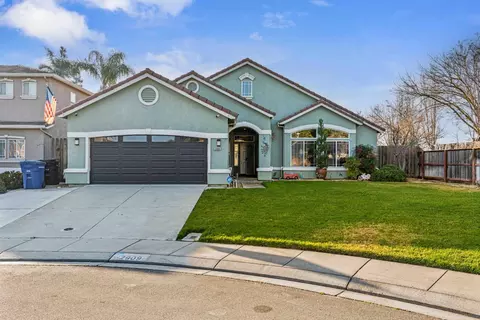 Exterior - 2909 Kingman Ct, Modesto, CA 95355 photo 2 of 8
