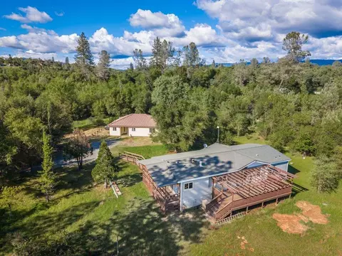 13807 Bluebird Way, Oregon House, CA 95962