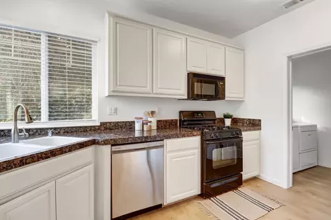 3180 Albany Cir, Davis, CA 95618 photo 16