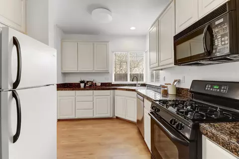 3180 Albany Cir, Davis, CA 95618 photo 17