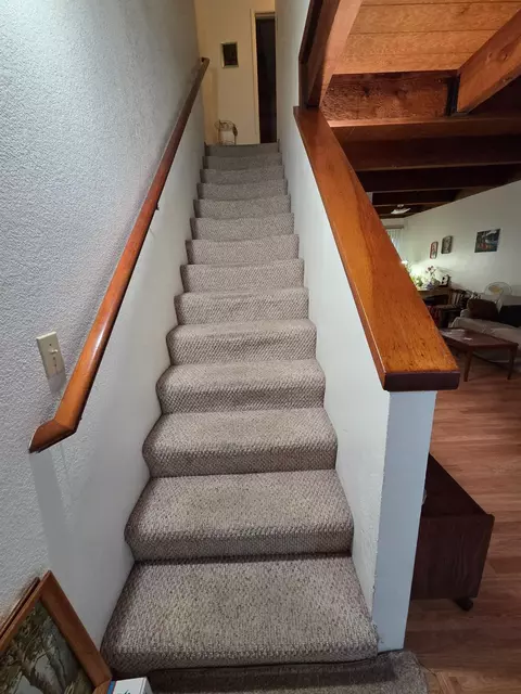 Entry Way - 565 North St, Corning, CA 96021 photo 1 of 3
