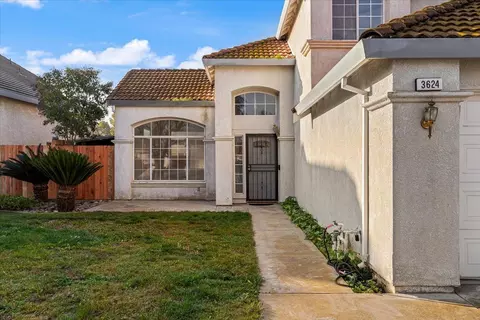 Exterior - 3624 Effingham Ln, Modesto, CA 95357 photo 4 of 9
