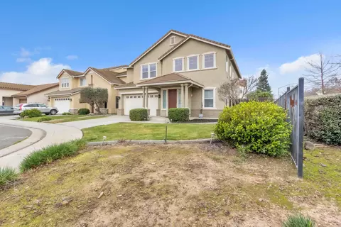 Exterior - 2993 Essie Pl, Modesto, CA 95355 photo 3 of 9