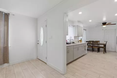 Entry Way - 120 Westgate Dr, Williams, CA 95987 photo 1 of 5