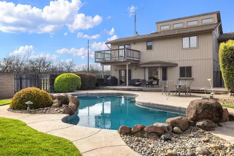 Exterior - 19909 E Comstock Rd, Linden, CA 95236 photo 8 of 14
