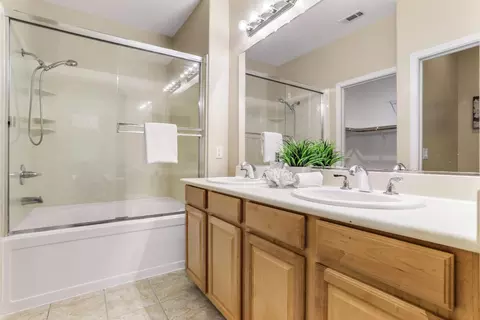 Bath - 690 Claridad Loop, Milpitas, CA 95035 photo 1 of 3