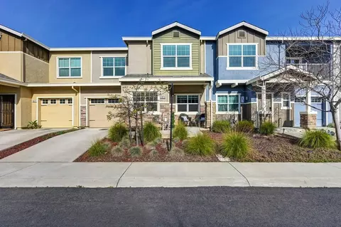 Exterior - 3819 Anders Way, Rocklin, CA 95677 photo 2 of 15