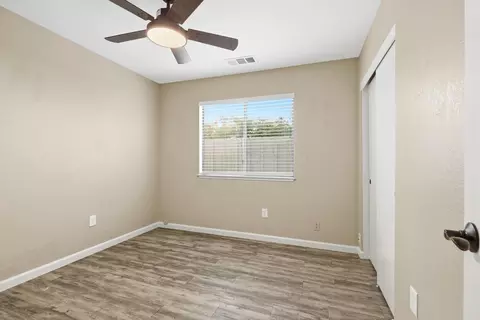 Bedroom - 2613 Mill Oak Dr, Modesto, CA 95355 photo 2 of 2