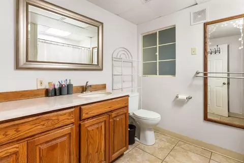 Bath - 2344 Regal Rd, Modesto, CA 95358 photo 1 of 2