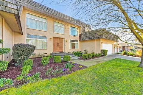 2620 Kadema Dr, Sacramento, CA 95864