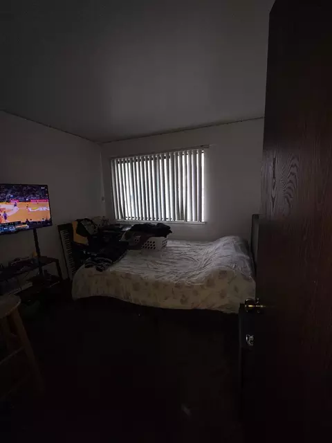 Bedroom - 573 North St, Corning, CA 96021 photo 3 of 3