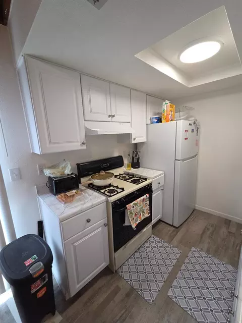 Kitchen - 573 North St, Corning, CA 96021 photo 2 of 3