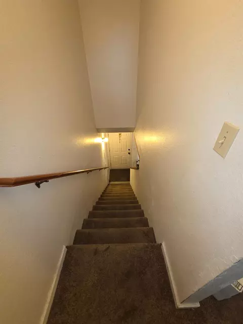 Entry Way - 573 North St, Corning, CA 96021 photo 4 of 4