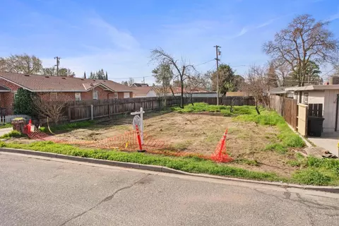 110 Blankenship Ave, Oakdale, CA 95361