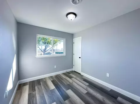 Bedroom - 4804 Powerline Rd, Olivehurst, CA 95961 photo 8 of 8