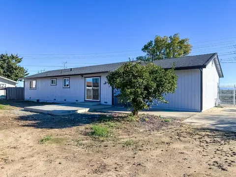 Exterior - 4804 Powerline Rd, Olivehurst, CA 95961 photo 15 of 23