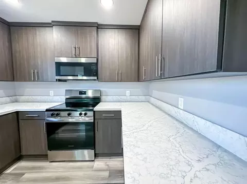 Kitchen - 4804 Powerline Rd, Olivehurst, CA 95961 photo 7 of 7