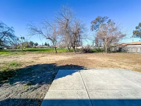 Exterior - 4804 Powerline Rd, Olivehurst, CA 95961 photo 20 of 23
