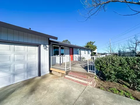 Exterior - 4804 Powerline Rd, Olivehurst, CA 95961 photo 10 of 23