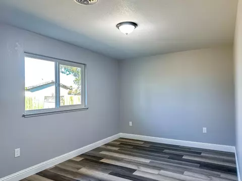 Bedroom - 4804 Powerline Rd, Olivehurst, CA 95961 photo 7 of 8
