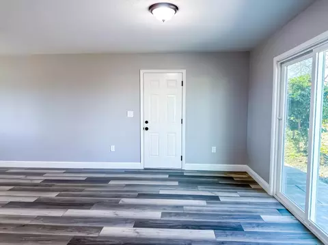 Living - 4804 Powerline Rd, Olivehurst, CA 95961 photo 8 of 8