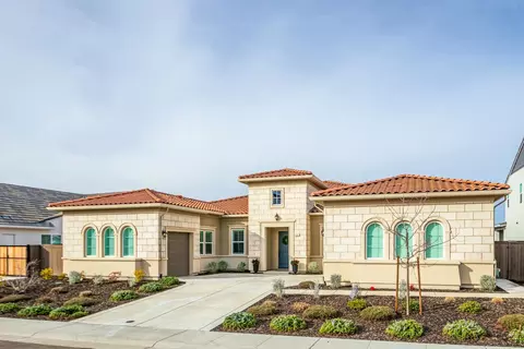 4067 Whitney Vista Ln, Rocklin, CA 95677