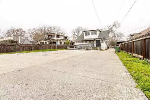 737 E Main St, Turlock, CA 95380 photo 7