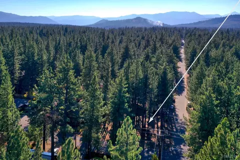 1124 Martin Ave, South Lake Tahoe, CA 96150